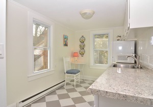 Downtown Rehoboth Beach 1.5 Blocks to the Beach Sleeps 19 w/Parking