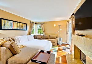 DP-16 - Ritz Pointe Condo Two-Bedroom Apartment