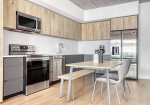 Dreamy Downtown 1BR w/Pool, Gym & W/D near Staples Center, by Blueground (LAX 543)