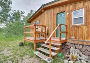 Duck Lake Cabin Rental Near Glacier National Park!