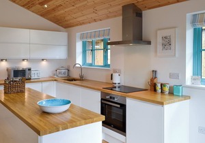 Eagle Owl Lodge-UKC3770