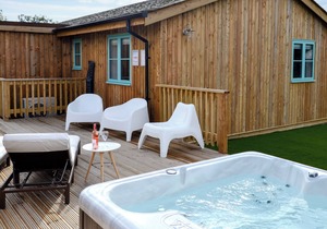 Eagle Owl Lodge-UKC3770
