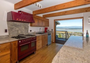 Eagles Nest Nelson - Nelson Holiday House