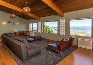 Eagles Nest Nelson - Nelson Holiday House in Nelson