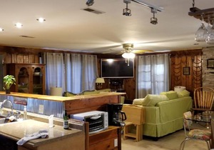 East Tawas Rustic Retreat
