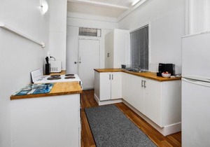 Easy Going Holiday Unit on McKenzie MK6