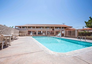 Econo Lodge Inn & Suites near China Lake Naval Station