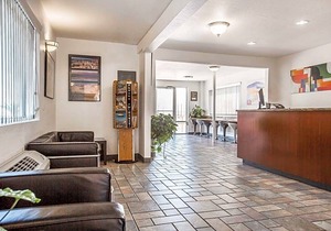 Econo Lodge Inn & Suites near China Lake Naval Station