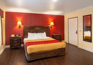 Econo Lodge Long Beach