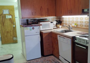 Edgewater House - Ocean Front Units With Spectacular Views!