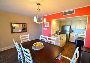 Edgewater House - Ocean Front Units With Spectacular Views!