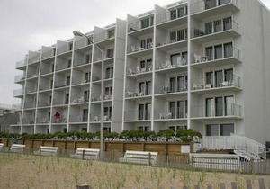 Edgewater House - Ocean Front Units With Spectacular Views!