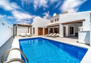 El Valle Golf Resort- Private Pool- Bbq- Parking