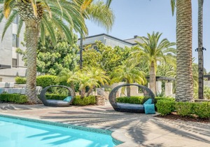 Elegant Burbank 1BR w/ BBQ, Gym & Pool, near TJ & WF, by Blueground