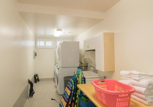 Elegant Condo w/Beach Access, Free WiFi, Private Washer/Dryer, Balcony