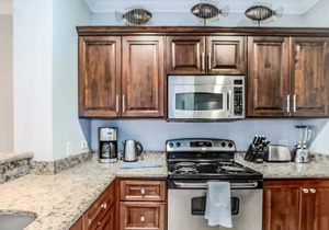 Elegant Oceanview Condo with Spacious Open-Concept Floor Plan and Inviting Beach