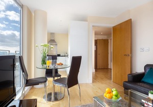 Elegant One Bed Apartment in Heart of Canary Wharf
