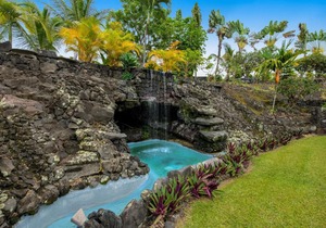 ENC-183 - SeaBluffe Escape