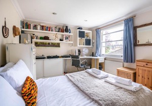 Enchanting Home by Holloway Road