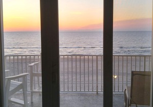 Enjoy a large, spacious designer unit with all the extras plus an indoor pool, outdoor pool, fitness room, assigned parking and shops on the ground level.