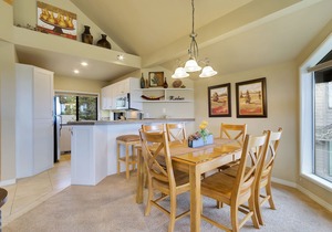 Enjoy Deschutes River Views from Beautiful 3-Bedroom Mt. Bachelor Village Condo