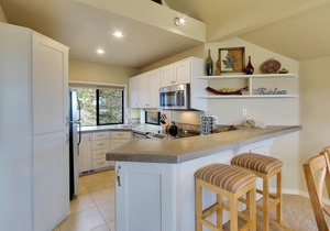 Enjoy Deschutes River Views from Beautiful 3-Bedroom Mt. Bachelor Village Condo