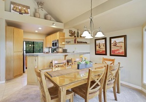 Enjoy Deschutes River Views from Beautiful 3-Bedroom Mt. Bachelor Village Condo!