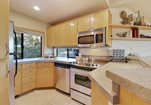 Enjoy Deschutes River Views from Beautiful 3-Bedroom Mt. Bachelor Village Condo!