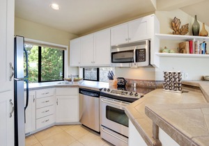 Enjoy Deschutes River Views from Beautiful 3-Bedroom Mt. Bachelor Village Condo!