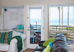Enjoy Oceanviews in This Beautiful Condo with Pool