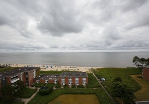 enjoy the sea breeze in seventh heaven.