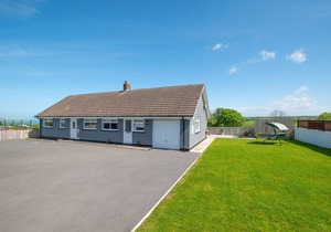 Erw Las - Three Bedroom House, Sleeps 6