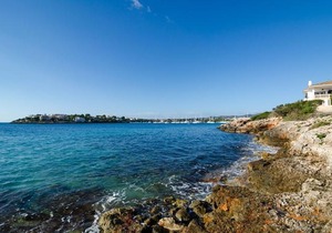 Es Port