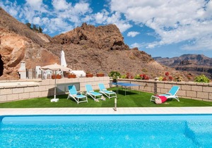 420 m² Villa ∙ 3 bedrooms ∙ 12 guests