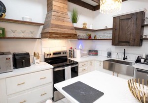 Esplanade Magic 5 Just Minutes By Uber Or Car To French Quarter and 5 mins from Superdome