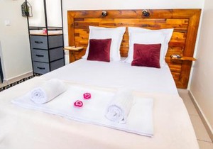 Evasion en plein cœur de la ville Studio Jacuzzis Sauna et piscine au centre de Port-Louis