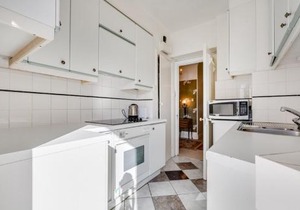 Executive Knightsbridge Apartment