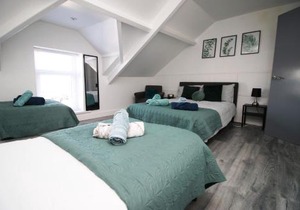 Executive Style 2 Bed Flat in Bridgend F2