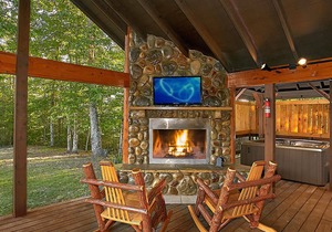 Experience Amazing Views and a Theater room from your Romantic Getaway Cabin!