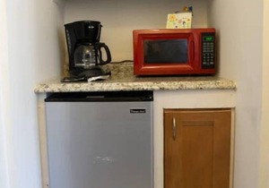 Experience the passion of hospitality, cleaning, and good location!