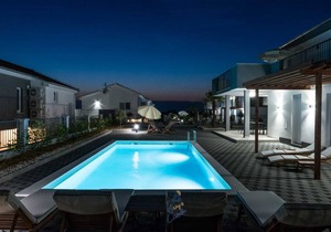 Exquisite 4 BD villa with heated pool near Zadar