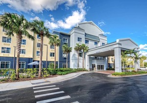Fairfield Inn & Suites by Marriott Naples