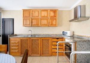 Famara Beach Apartment on the Shore with Shared Pool, Terrace, Ocean/Mountain Views & Wi-Fi
