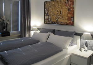 fantastic location between the Kurstrand and Fördeland-Therme