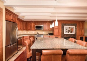 Fasching Haus Unit 9 & 10, 6 Bedroom, 6 BTH Condo, 2 Blocks to Downtown Aspen