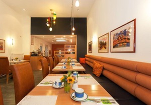 Favored Hotel Plaza