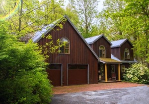 Featured On The Travel Channel, Home & Garden Channel and More. No Cleaning Fee!