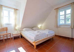 Feriendorf Rugana - Klassik Ferienwohnung mit 2 Schlafzimmern und Terrasse C26