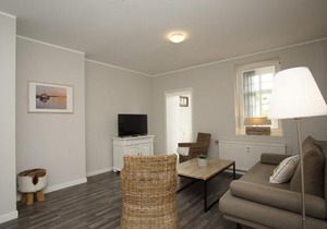 Ferienwohnung im Bäderstil mit Wintergarten - Villa Maria FeWo Marie 33