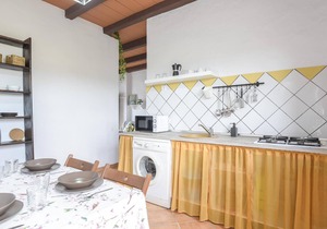 Finca Abril 3 - In idyllic location and with shared pool